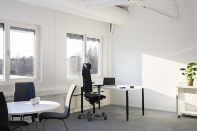 Alnabru - Moderne lyse kontorlokaler og lager til leie. God parkeringsdekning.