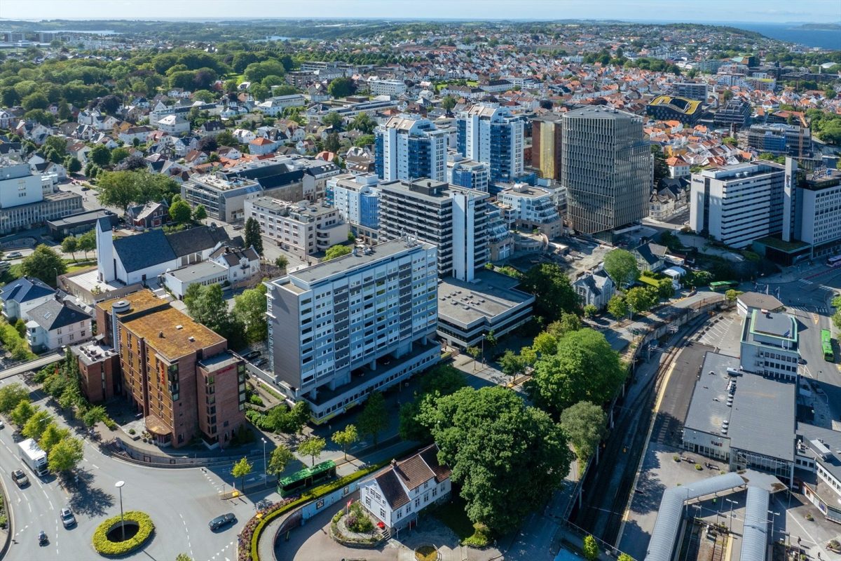 023_3ebe64cd-0459-4a41-be9b-08465bc3a061