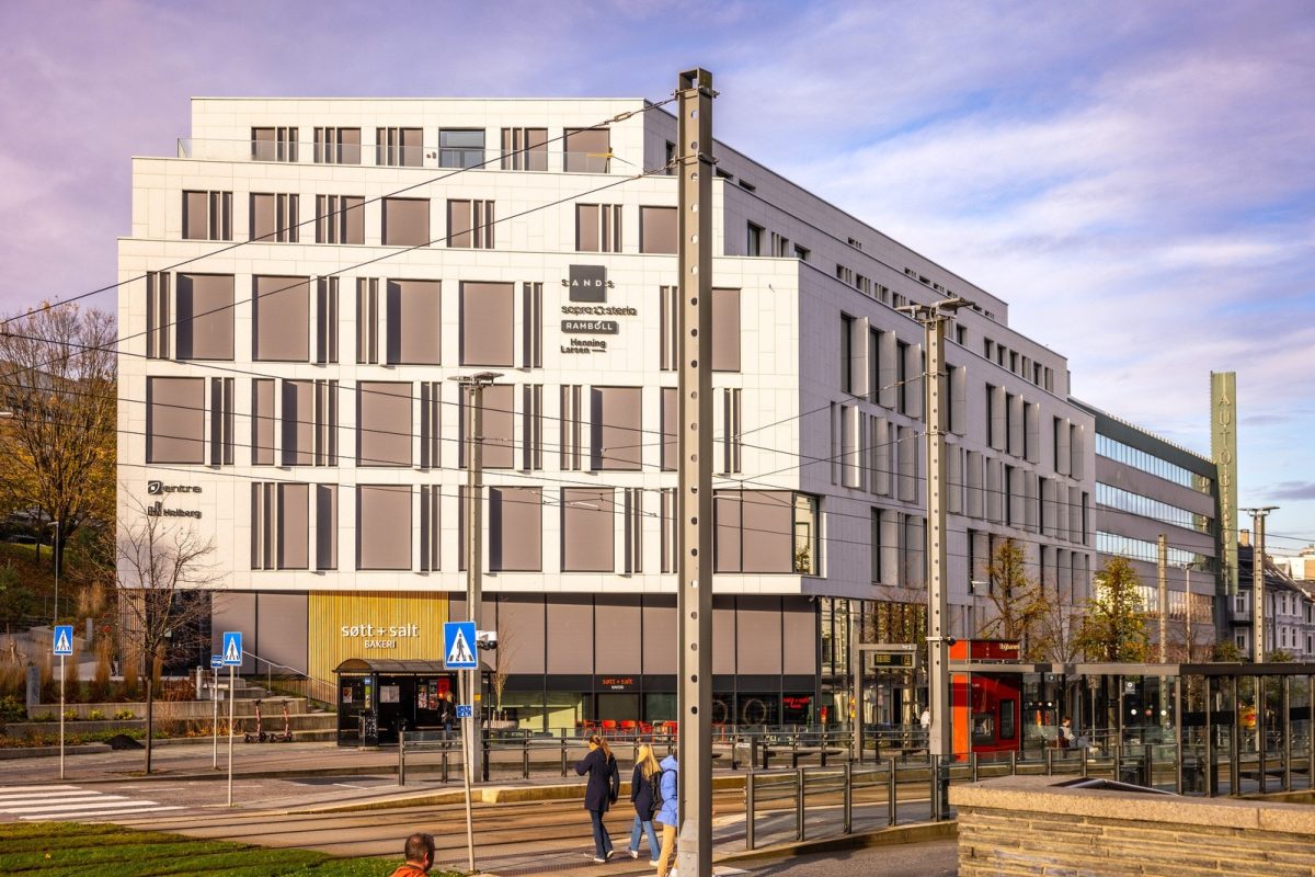 044_dc8622c4-af9c-469b-9d12-714ec603f1f1