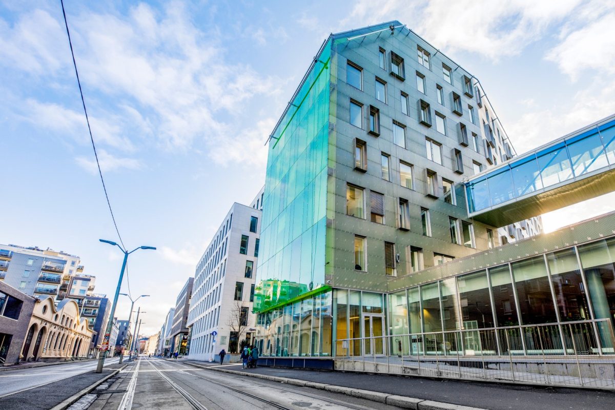 058_12b0f85e-f488-42fd-810c-8a7baab79d78