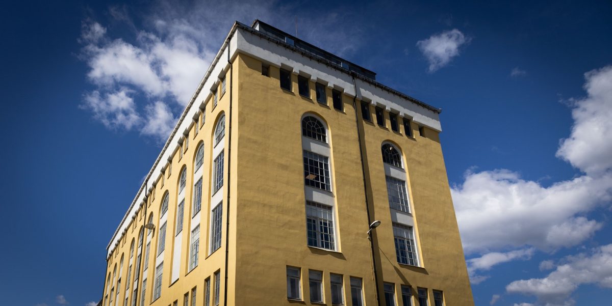 061_43e644cc-08f2-4d08-894c-a651a1b33359