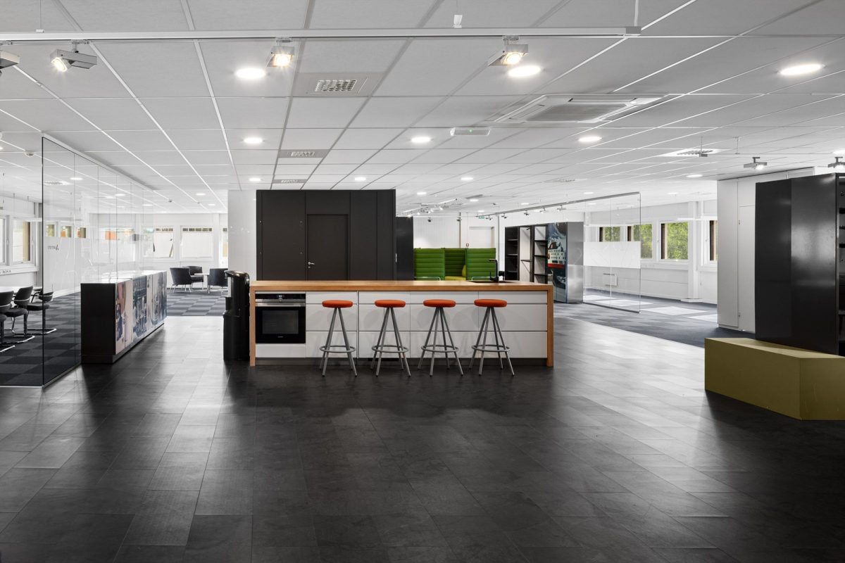 390_4252f880-dc35-44a6-a12a-9497a48dec7a