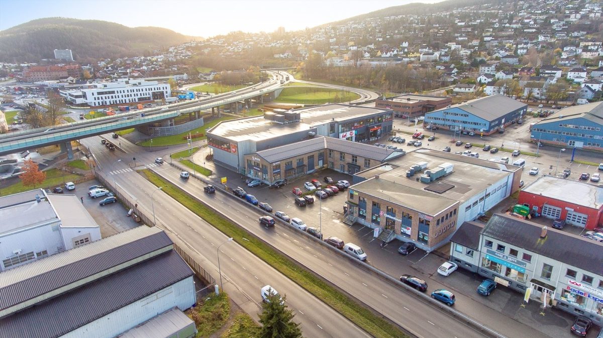 546_1cec25d7-a5f3-4095-81cd-e086c04c2a37