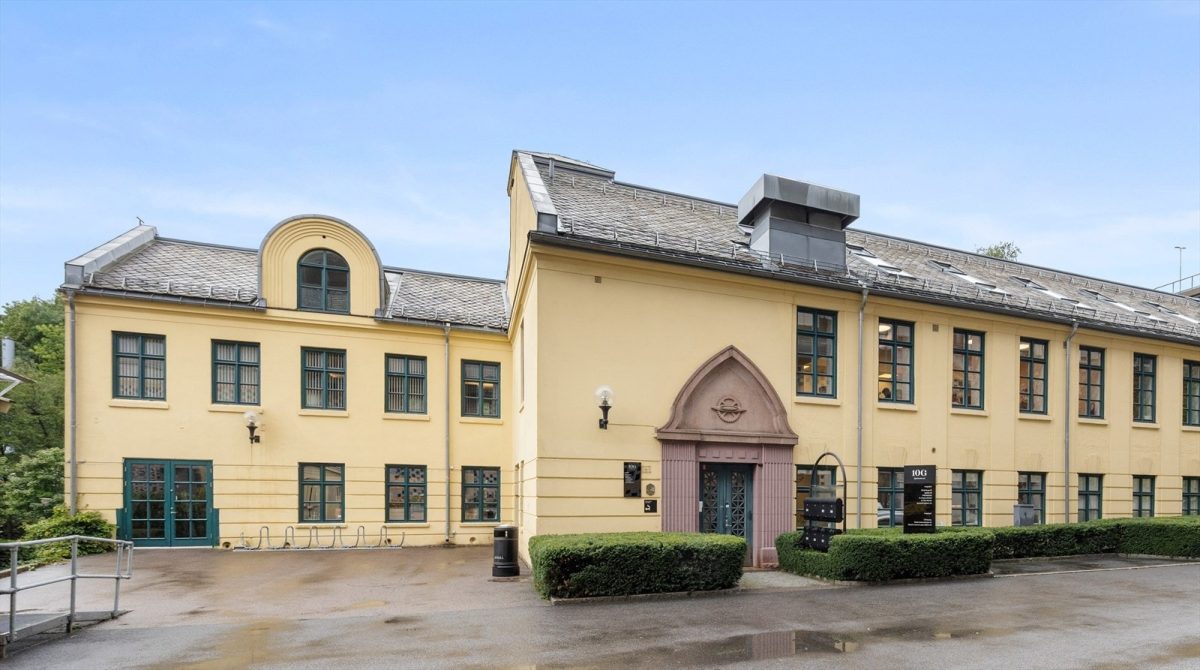 573_32b5bd06-e1e1-4f91-b047-3508ddbdb842