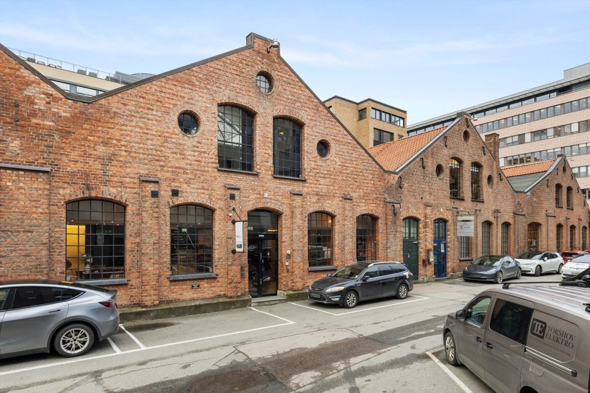 637_fd8d0a8a-56c5-4933-9a44-1cf68681d8ce