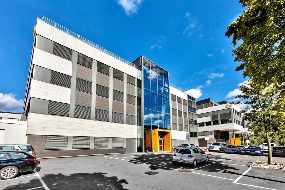 748_2f9e1f1e-4c7a-43e5-876e-a0fff5975278