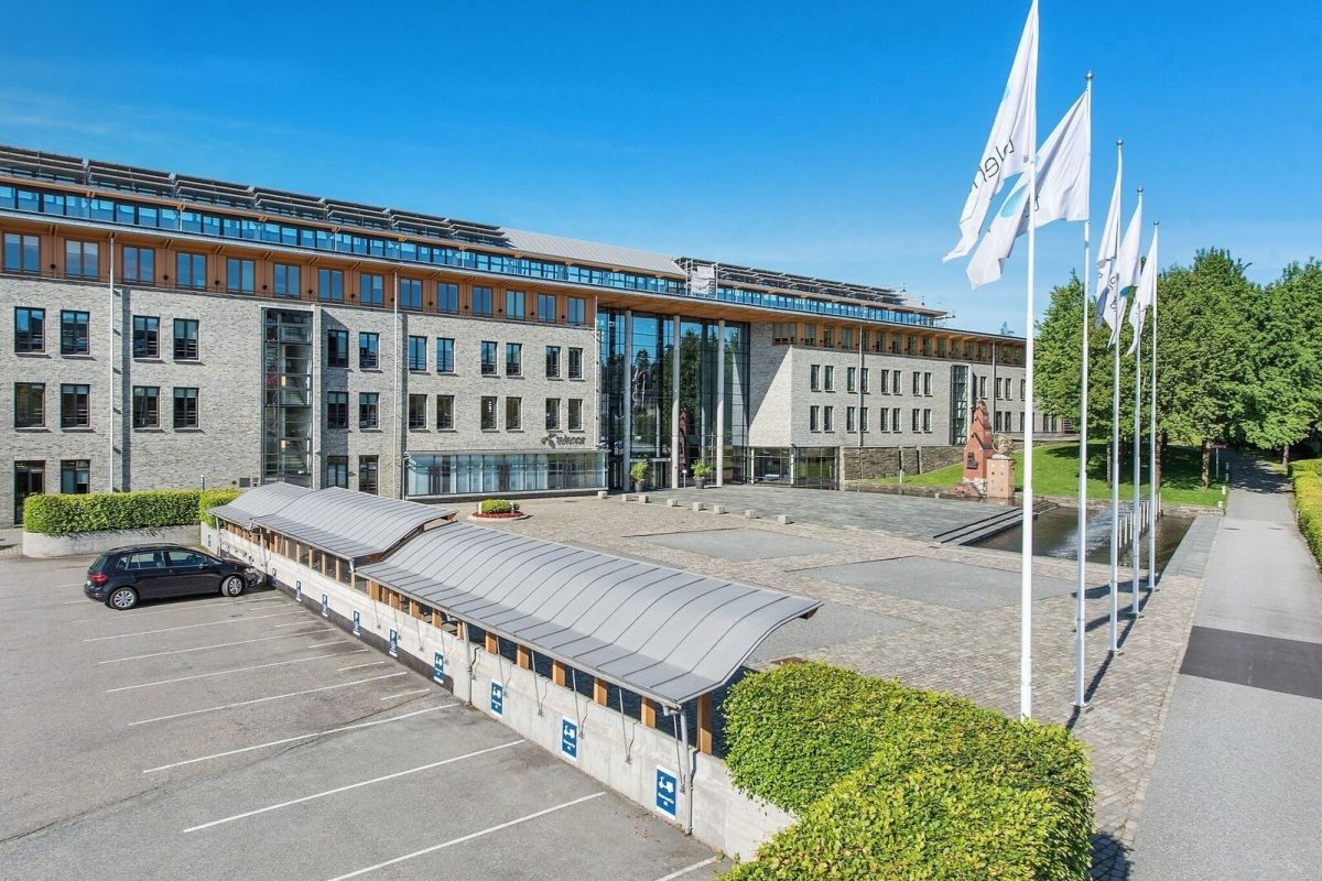 810_8925d495-8641-4559-87b2-37d6269f41f2