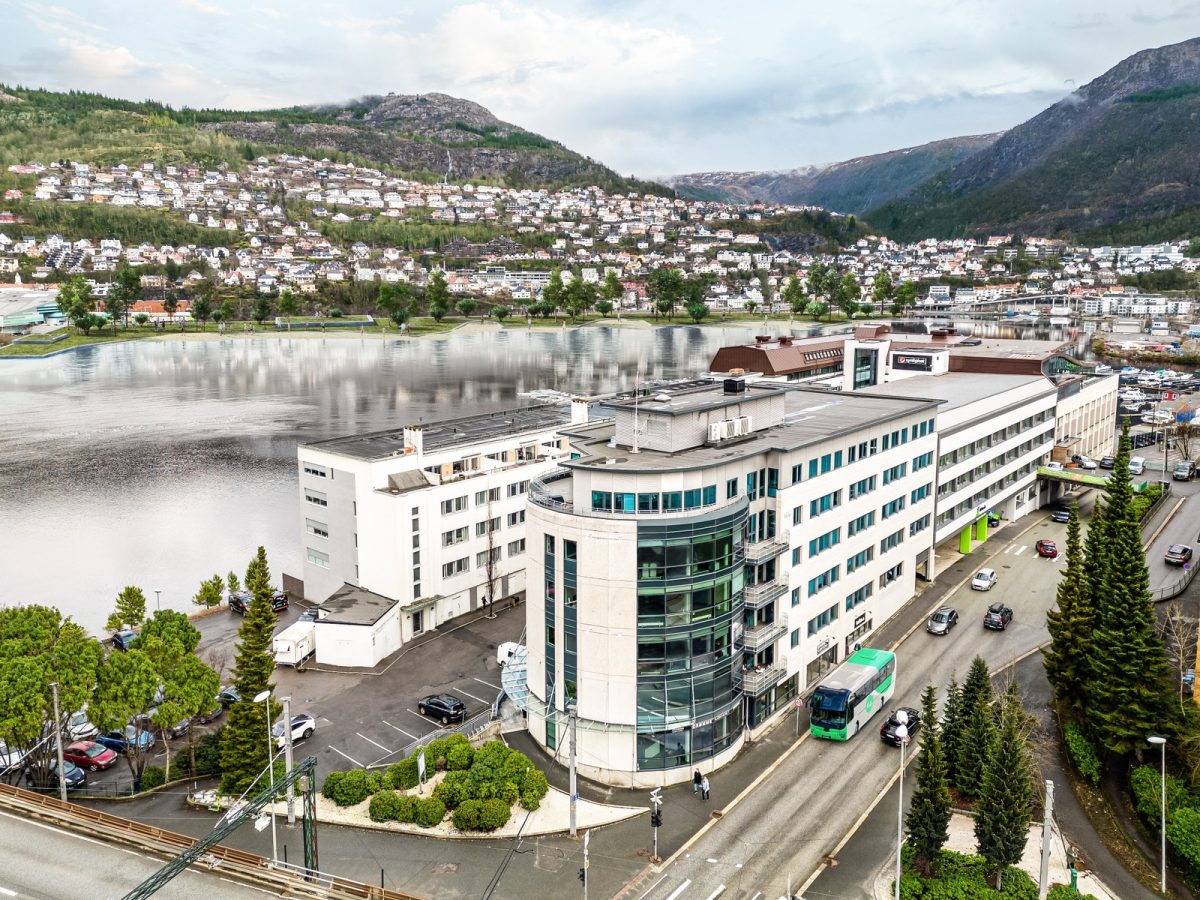 826_935f51f1-278c-486e-965e-f586be0361b9