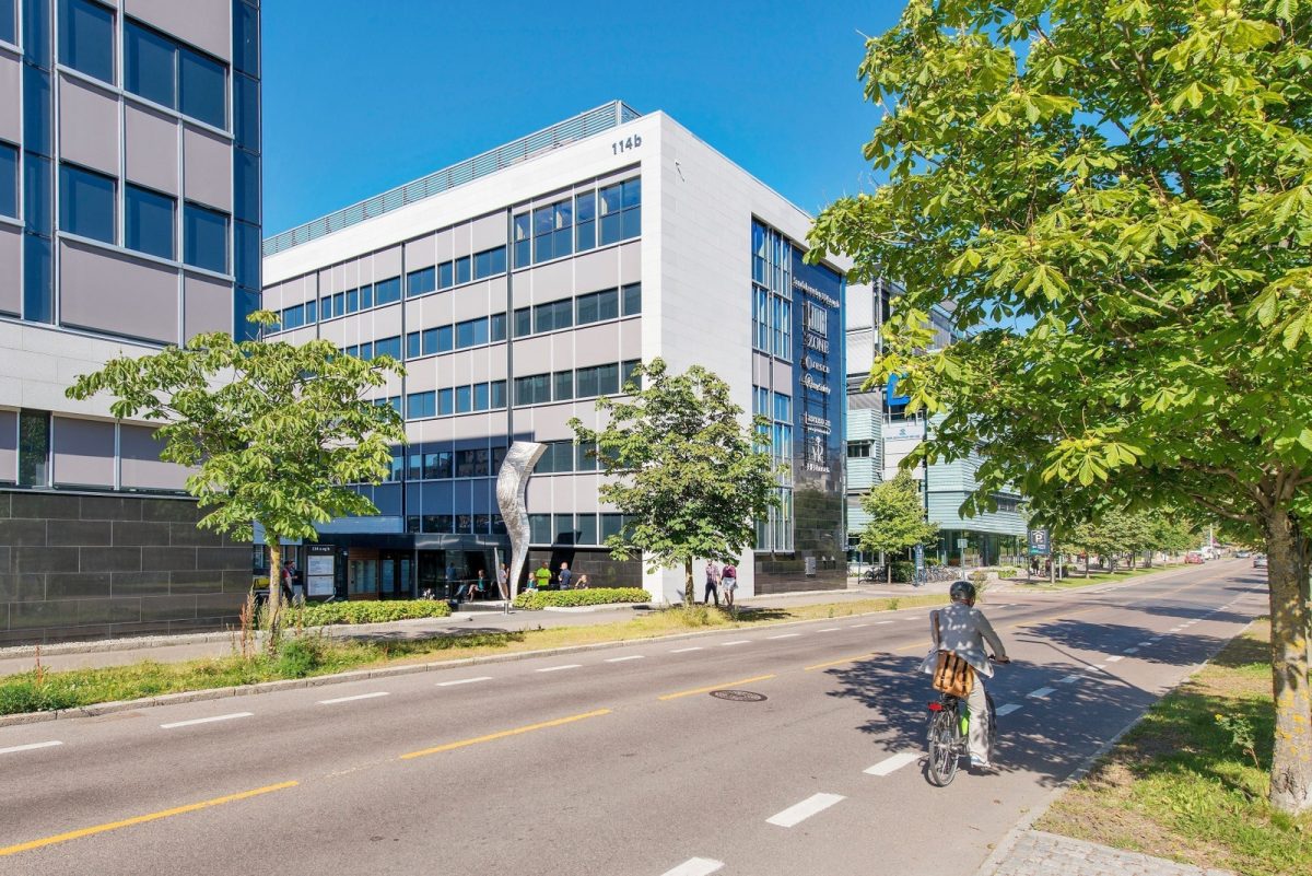 828_7ec05274-29f1-4b11-a37d-696a4534d41c