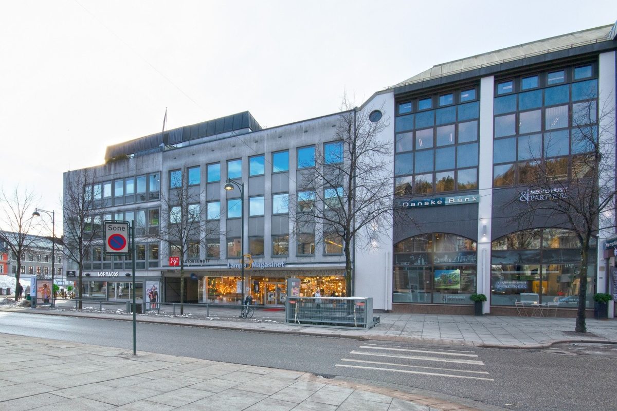 832_fb7cbfae-7556-423c-aedd-7765111fa8e2