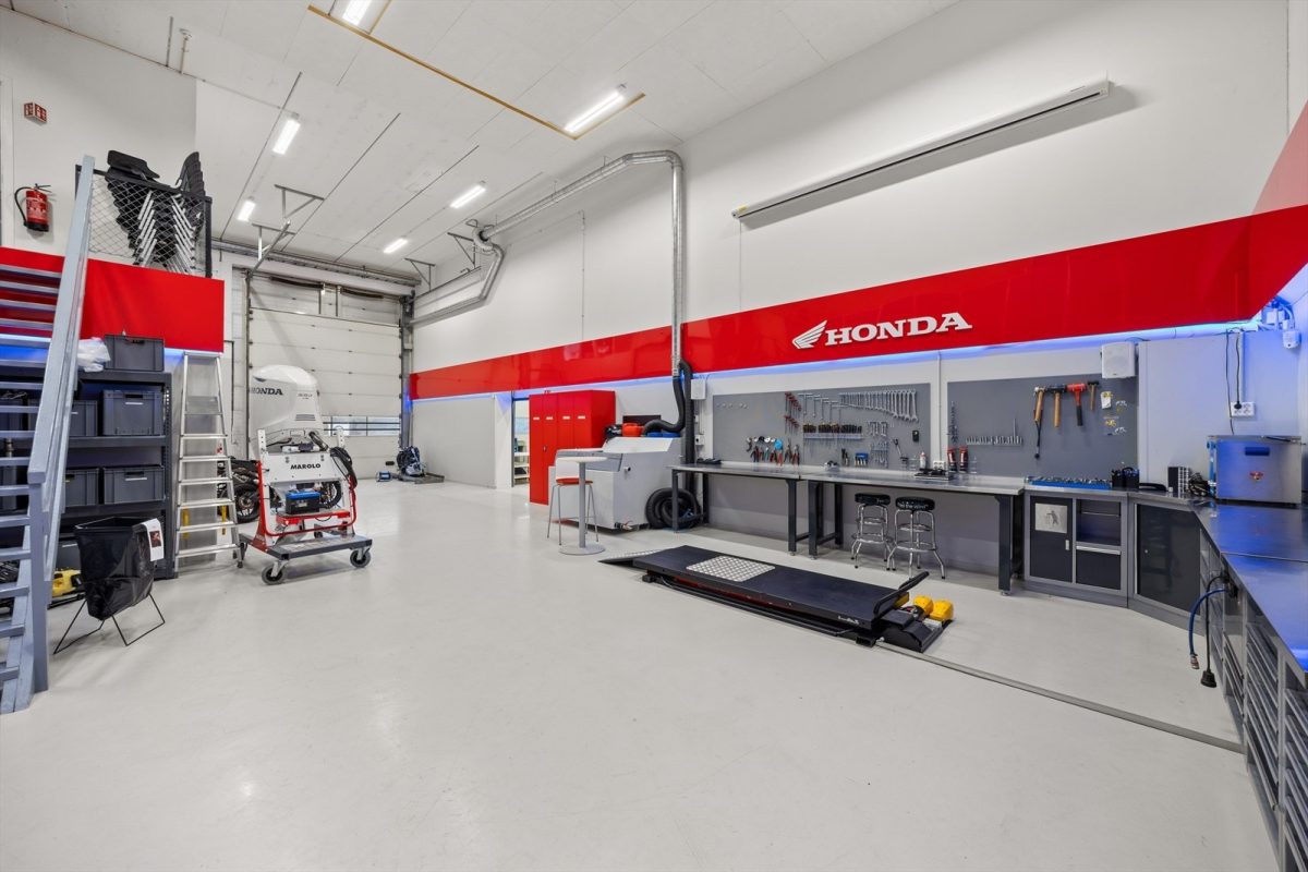 953_71b3ec1e-ba6b-469c-b9c6-4e638ebc17ff