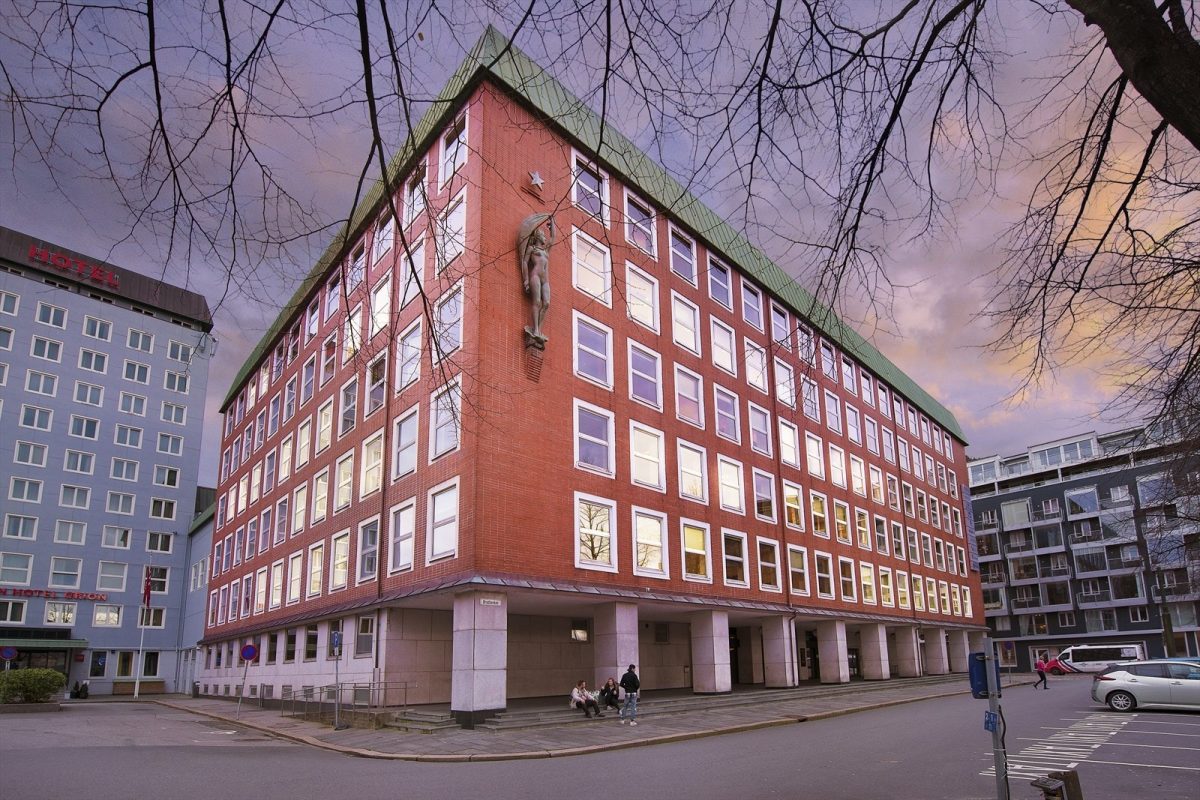 957_e7ab842d-0c10-49b1-b7ef-518b771113bc